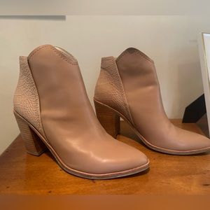 Dolce Vita Tan Booties size 8